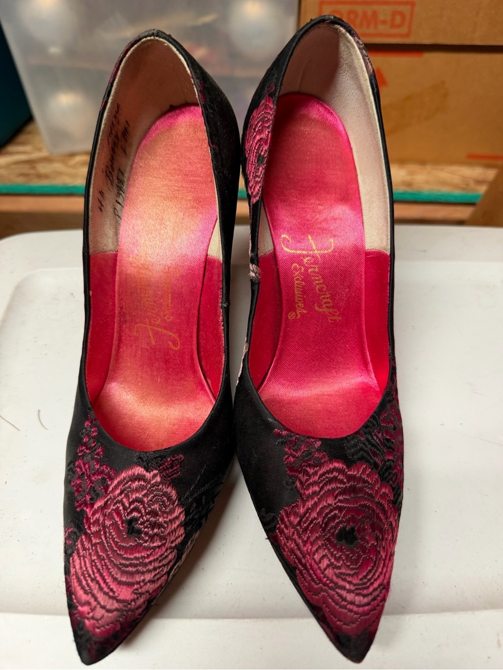 Vintage 1940-50s heels size women’s 4.
